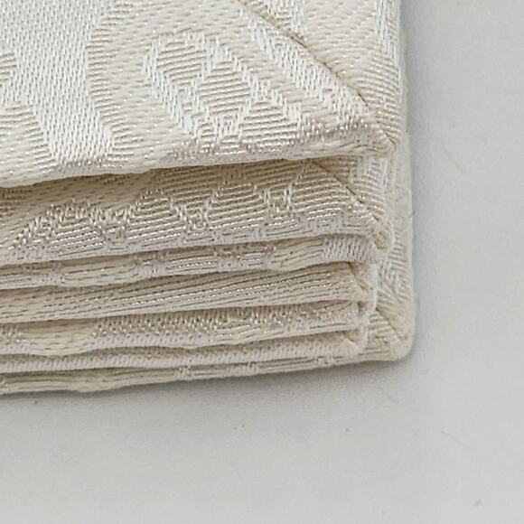 Set of 8 Waterford Wiltshire Ivory Placemats 77104 ~ 19x13” Elegant Table Decor - Picture 10 of 16